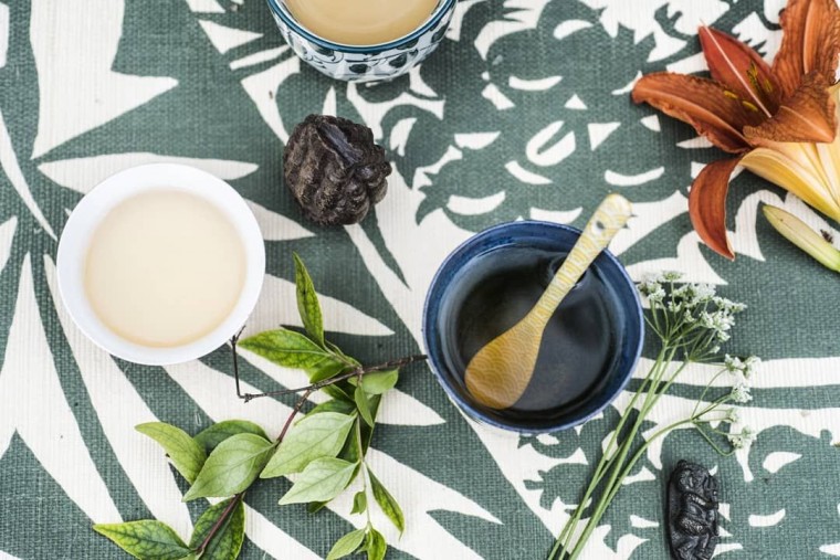 La préparation du thé blanc