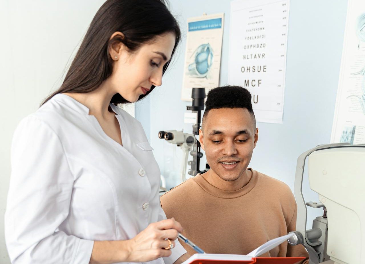 Les-ophtalmos.com répertorie pour vous tous les spécialistes des yeux